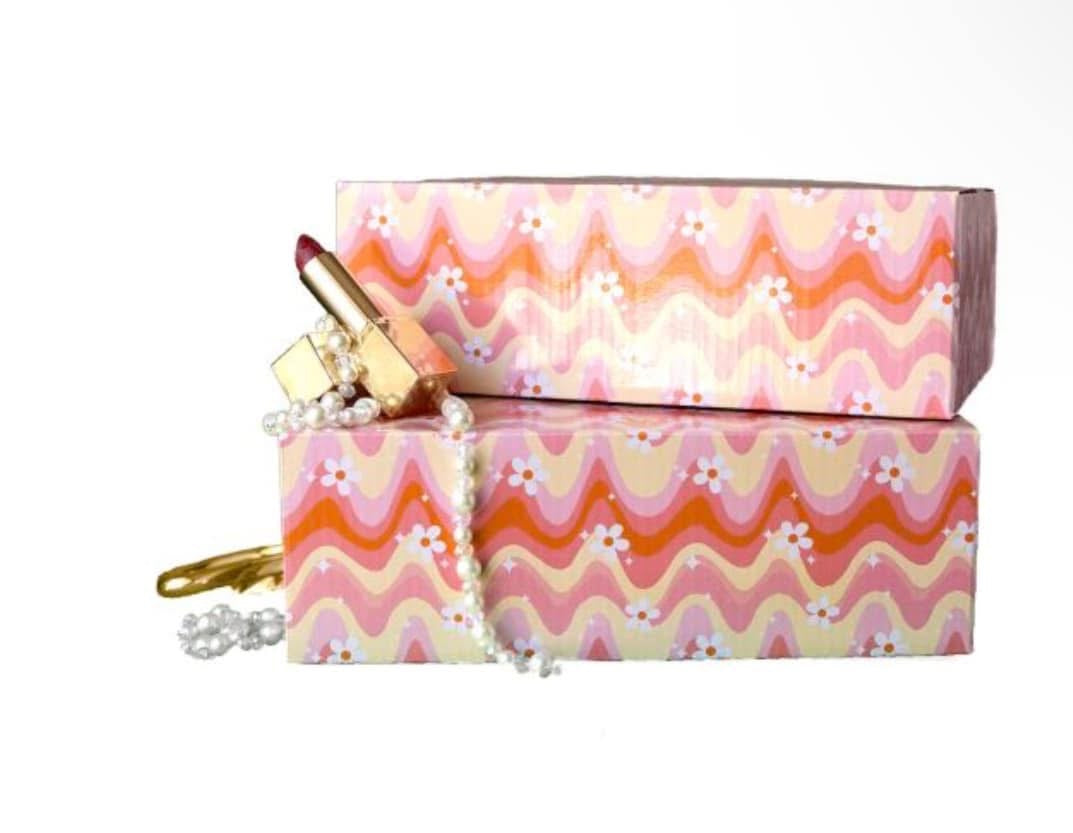 9x6x3 Retro Wavy Box