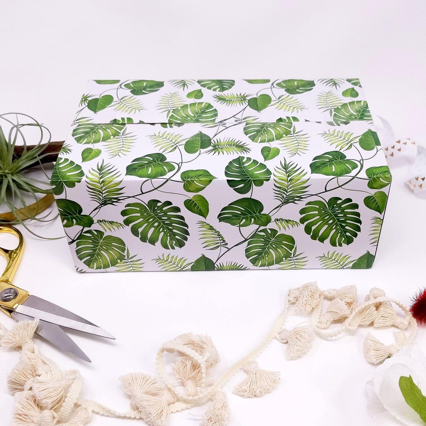 10x6x4 Banana Leaf Box