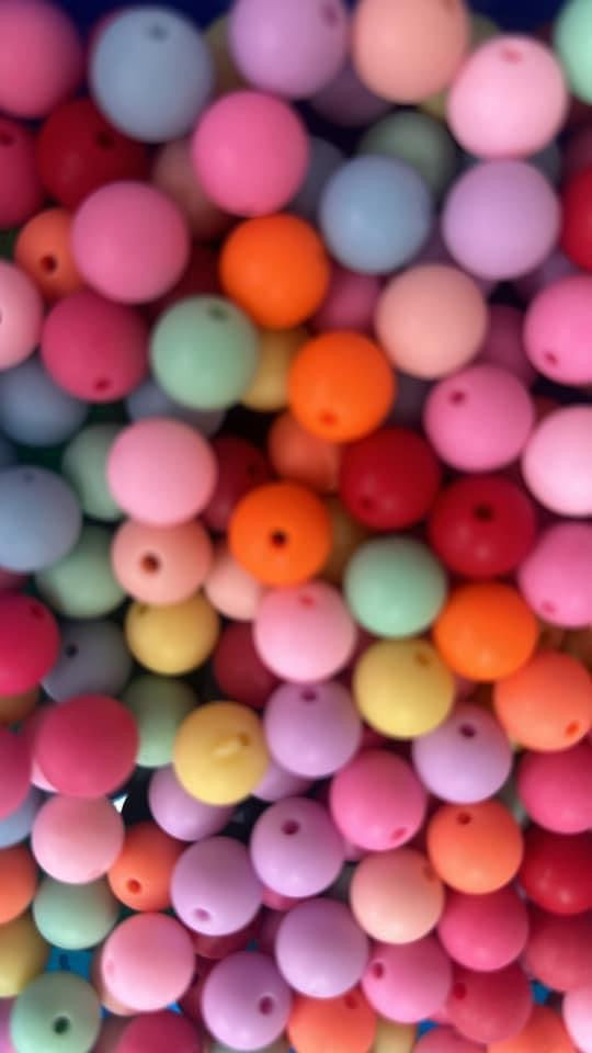 Acrylic/Bubblegum Beads